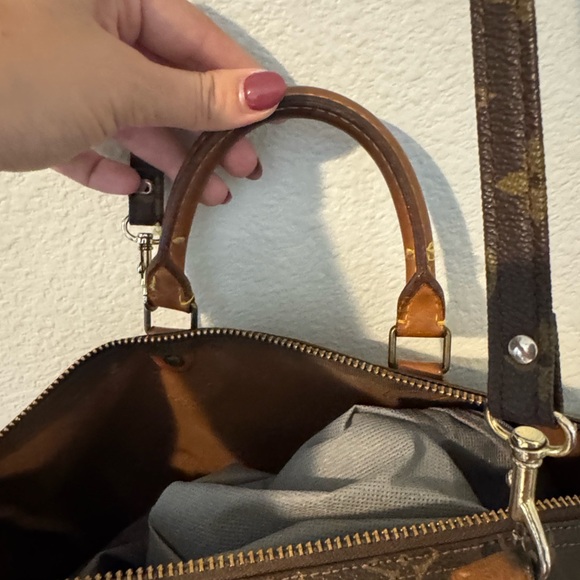 Louis Vuitton Speedy 35 with Crossbody Strap Monogram Satchel - Picture 8 of 17